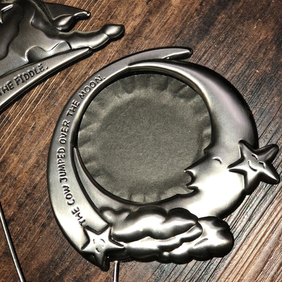 Pewter Hey Diddle Diddle Baby Picture Frame Cow Moon frame on wire pedestal CUTE - Picture 5 of 11